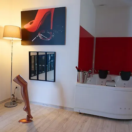 Loveroom Les Folies Douces & Appartamento *