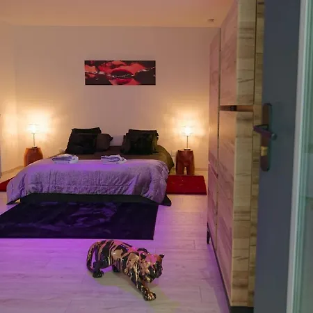 Loveroom Les Folies Douces & Appartamento